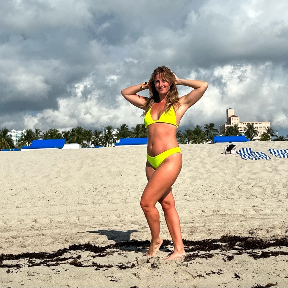 Montce Neon Yellow Ribbed Triangle Bikini Set - Picture 4 of 11